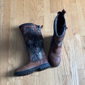 Game Winner camo tall boots size 5